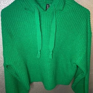 Green H&M cropped hoodie